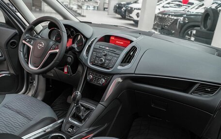 Opel Zafira C рестайлинг, 2013 год, 1 149 000 рублей, 6 фотография