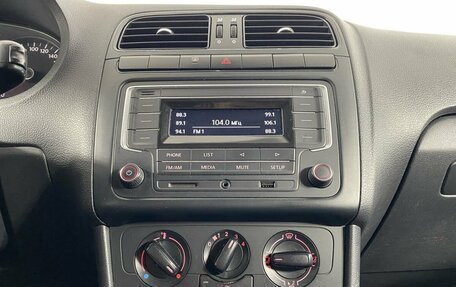 Volkswagen Polo VI (EU Market), 2012 год, 649 000 рублей, 18 фотография
