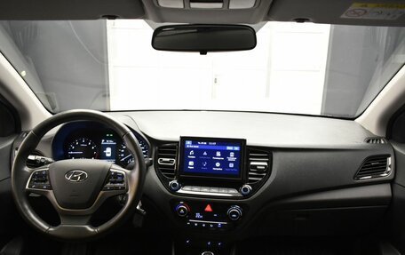 Hyundai Solaris II рестайлинг, 2021 год, 1 580 000 рублей, 11 фотография