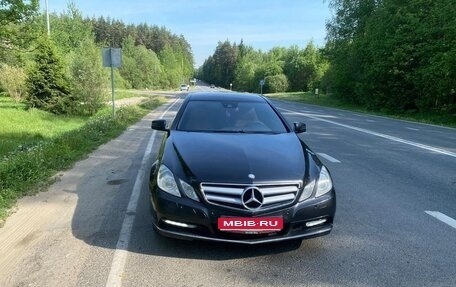 Mercedes-Benz E-Класс, 2012 год, 1 290 000 рублей, 1 фотография