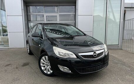 Opel Astra J, 2011 год, 785 000 рублей, 3 фотография