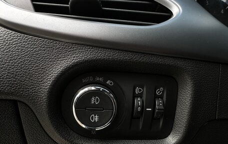 Opel Astra K, 2018 год, 1 100 000 рублей, 8 фотография