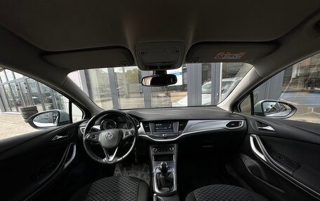 Opel Astra K, 2018 год, 1 100 000 рублей, 11 фотография