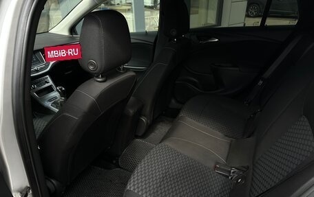 Opel Astra K, 2018 год, 1 100 000 рублей, 10 фотография