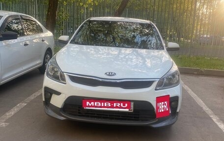 KIA Rio IV, 2017 год, 650 000 рублей, 13 фотография