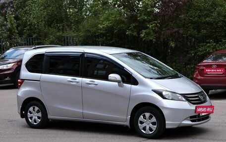 Honda Freed I, 2011 год, 895 000 рублей, 2 фотография