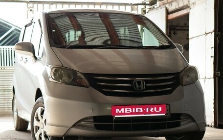 Honda Freed I, 2011 год, 895 000 рублей, 13 фотография