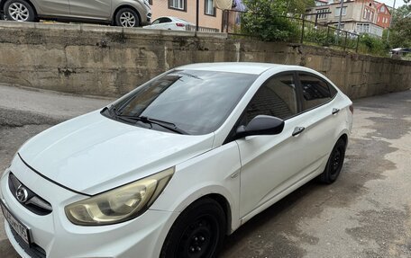 Hyundai Solaris II рестайлинг, 2014 год, 730 000 рублей, 4 фотография