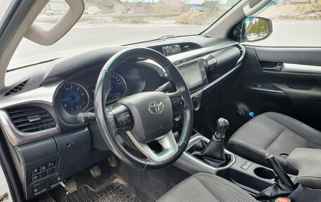 Toyota Hilux VIII, 2019 год, 2 990 000 рублей, 8 фотография