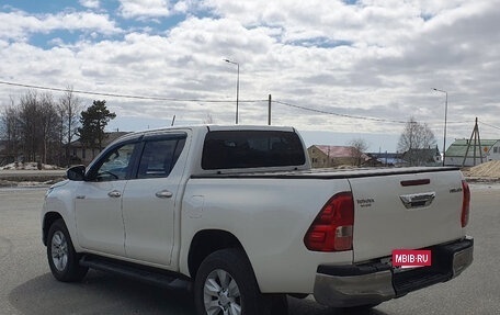 Toyota Hilux VIII, 2019 год, 2 990 000 рублей, 4 фотография