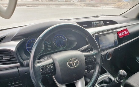 Toyota Hilux VIII, 2019 год, 2 990 000 рублей, 9 фотография