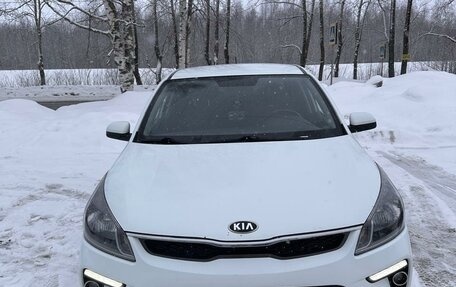 KIA Rio IV, 2018 год, 1 260 000 рублей, 4 фотография