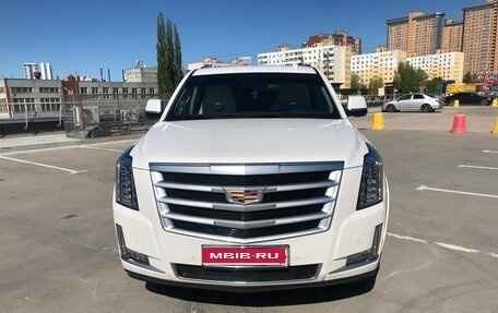 Cadillac Escalade IV, 2016 год, 5 900 000 рублей, 4 фотография