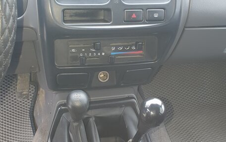 Nissan NP300, 2009 год, 850 000 рублей, 10 фотография