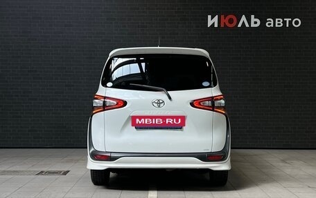 Toyota Sienta II, 2018 год, 1 820 000 рублей, 6 фотография