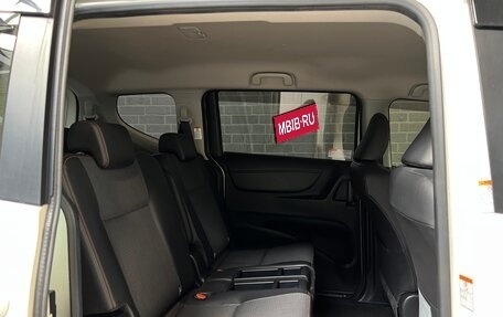 Toyota Sienta II, 2018 год, 1 820 000 рублей, 12 фотография