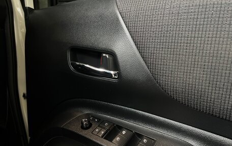 Toyota Sienta II, 2018 год, 1 820 000 рублей, 16 фотография