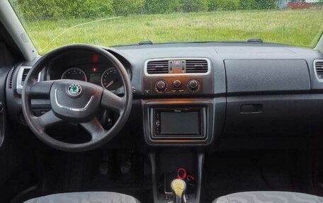 Skoda Fabia II, 2009 год, 560 000 рублей, 13 фотография