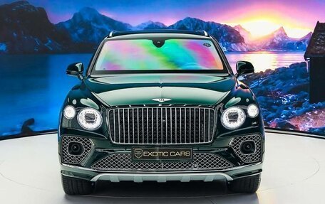 Bentley Bentayga I, 2023 год, 35 000 000 рублей, 2 фотография