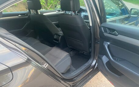 Volkswagen Passat B8 рестайлинг, 2016 год, 1 550 000 рублей, 11 фотография