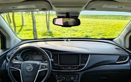 Buick Encore I, 2020 год, 1 450 000 рублей, 23 фотография