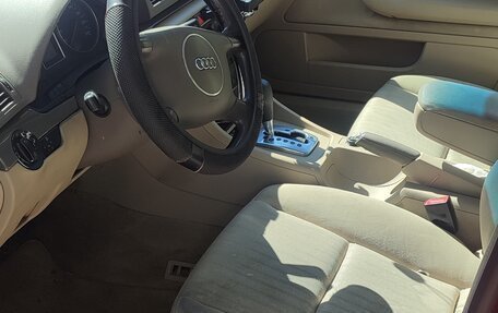 Audi A4, 2004 год, 580 000 рублей, 14 фотография