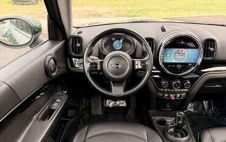 MINI Countryman II (F60), 2022 год, 2 240 000 рублей, 9 фотография