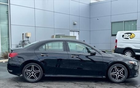 Mercedes-Benz A-Класс, 2022 год, 3 125 000 рублей, 5 фотография