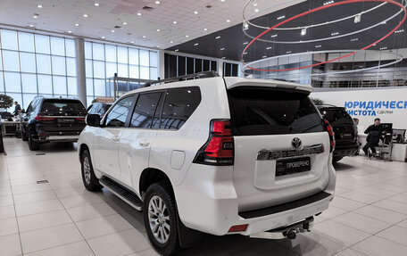 Toyota Land Cruiser Prado 150 рестайлинг 2, 2018 год, 5 250 000 рублей, 8 фотография