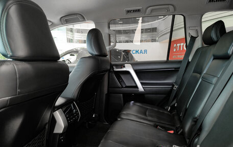 Toyota Land Cruiser Prado 150 рестайлинг 2, 2018 год, 5 250 000 рублей, 15 фотография