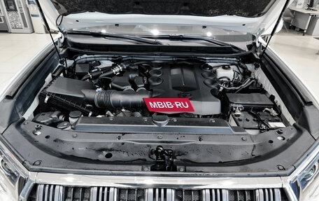 Toyota Land Cruiser Prado 150 рестайлинг 2, 2018 год, 5 250 000 рублей, 11 фотография