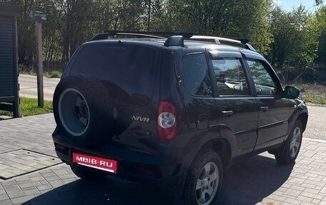 Chevrolet Niva I рестайлинг, 2011 год, 385 000 рублей, 4 фотография
