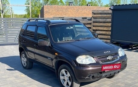 Chevrolet Niva I рестайлинг, 2011 год, 385 000 рублей, 3 фотография