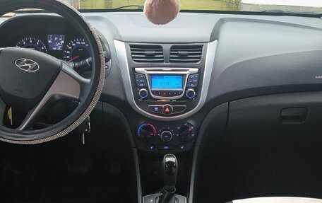 Hyundai Solaris II рестайлинг, 2014 год, 980 000 рублей, 2 фотография