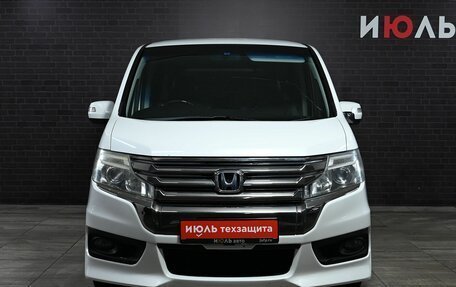 Honda Stepwgn IV, 2013 год, 1 610 000 рублей, 2 фотография