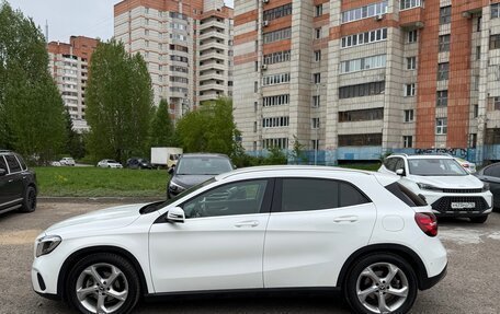 Mercedes-Benz GLA, 2019 год, 2 100 000 рублей, 15 фотография