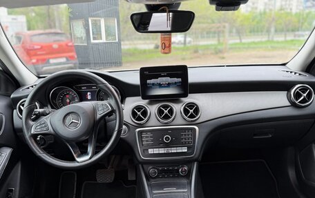 Mercedes-Benz GLA, 2019 год, 2 100 000 рублей, 31 фотография