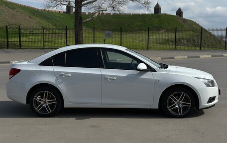 Chevrolet Cruze II, 2012 год, 900 000 рублей, 2 фотография