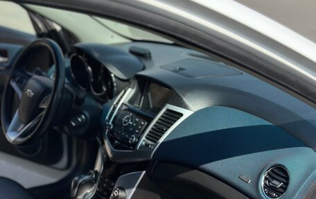 Chevrolet Cruze II, 2012 год, 900 000 рублей, 7 фотография