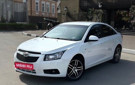 Chevrolet Cruze II, 2012 год, 900 000 рублей, 5 фотография