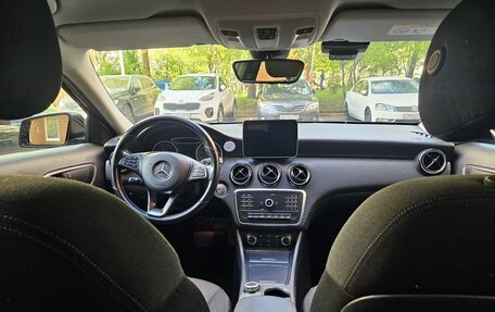Mercedes-Benz GLA, 2018 год, 2 100 000 рублей, 10 фотография