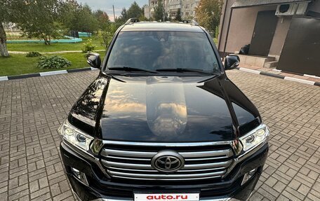 Toyota Land Cruiser 200, 2019 год, 7 250 000 рублей, 2 фотография
