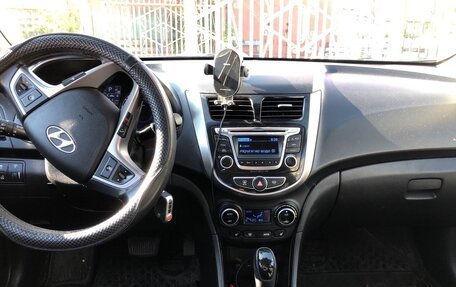Hyundai Solaris II рестайлинг, 2014 год, 920 000 рублей, 8 фотография