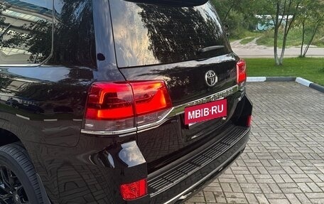 Toyota Land Cruiser 200, 2019 год, 7 250 000 рублей, 8 фотография