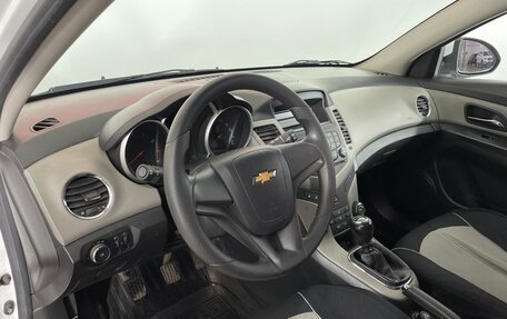 Chevrolet Cruze II, 2012 год, 693 000 рублей, 10 фотография