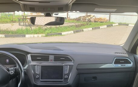 Volkswagen Tiguan II, 2017 год, 2 800 000 рублей, 15 фотография
