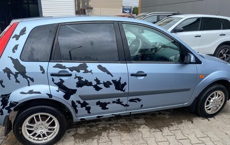 Ford Fiesta, 2006 год, 300 000 рублей, 3 фотография
