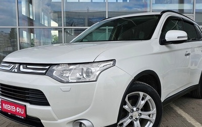 Mitsubishi Outlander III рестайлинг 3, 2013 год, 1 420 000 рублей, 1 фотография