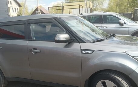 KIA Soul II рестайлинг, 2016 год, 1 350 000 рублей, 2 фотография