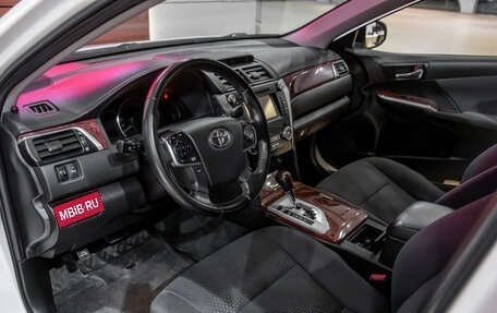 Toyota Camry, 2014 год, 1 655 000 рублей, 8 фотография